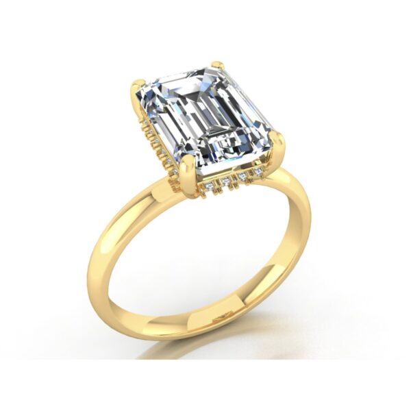 Radiant Solitare with Hidden Halo